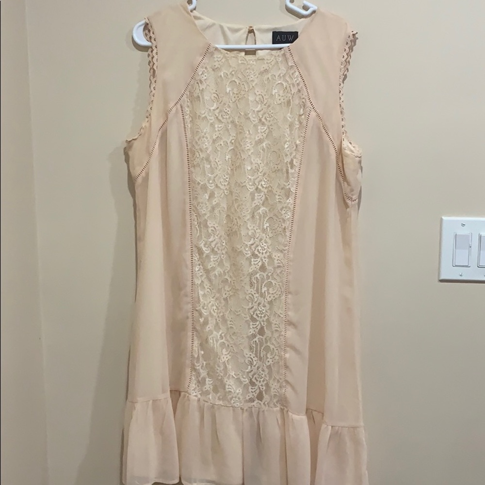 Pale pink 20s style dress